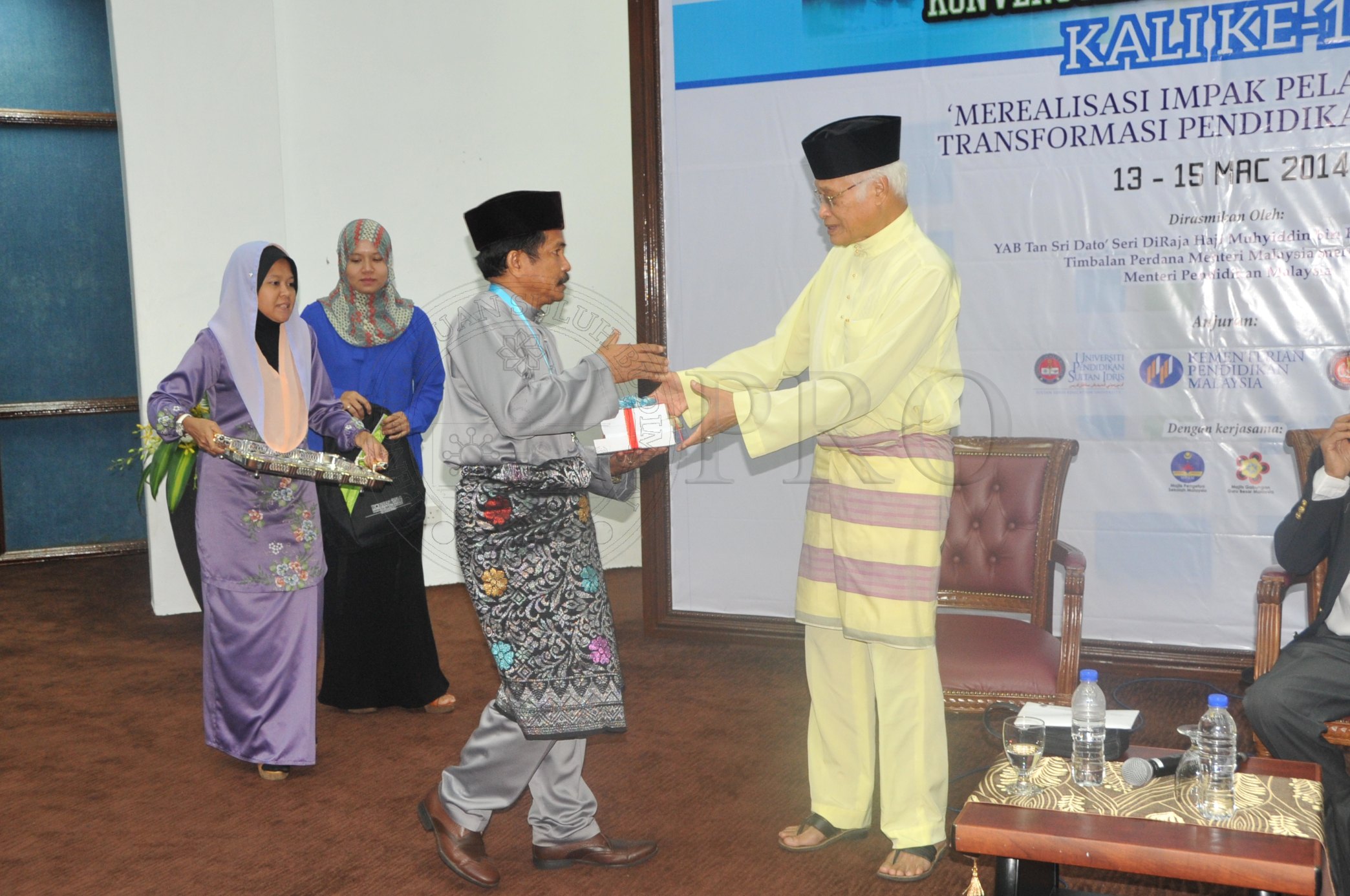 PRO 14 28 KONPEN PRO 7184